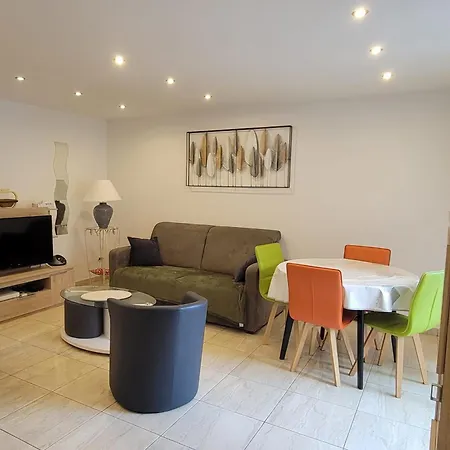 Charming T2 100 Meters From The Fréjus