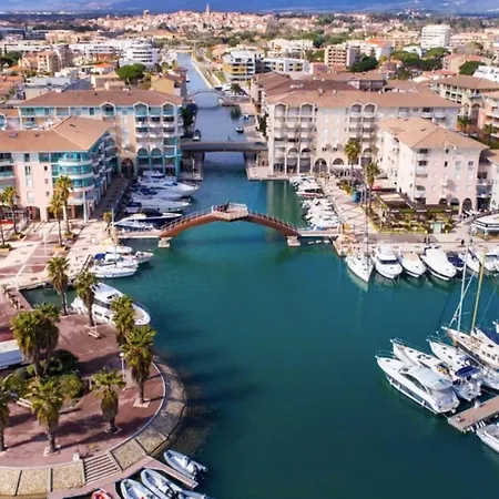 Charming T2 100 Meters From The