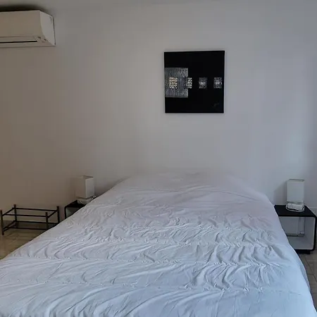 Apartment Charming T2 100 Meters From The *