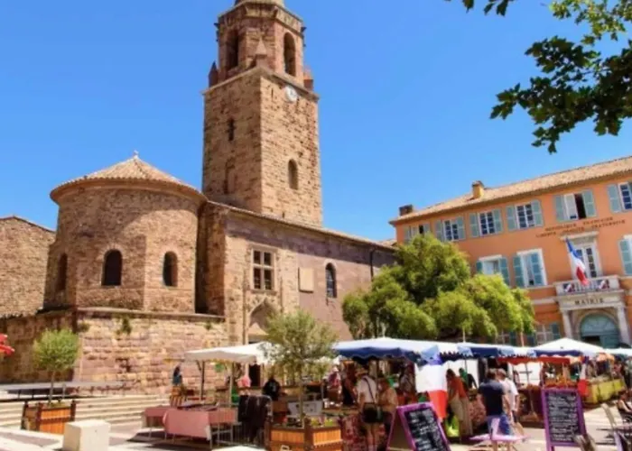 Charming T2 100 Meters From The Lejlighed *