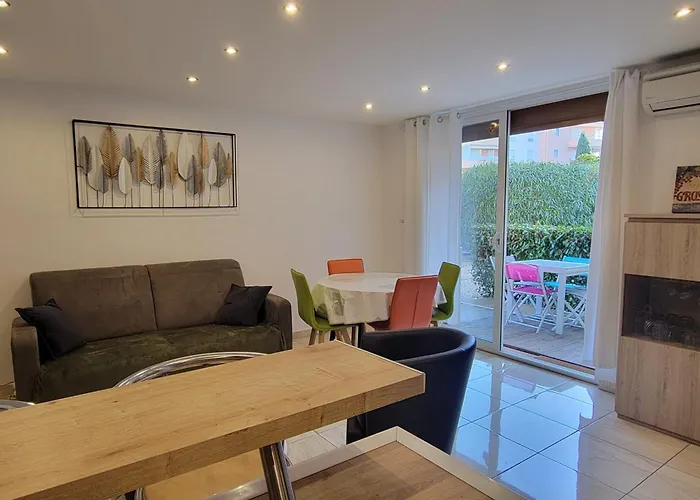 Charming T2 100 Meters From The Lejlighed Fréjus