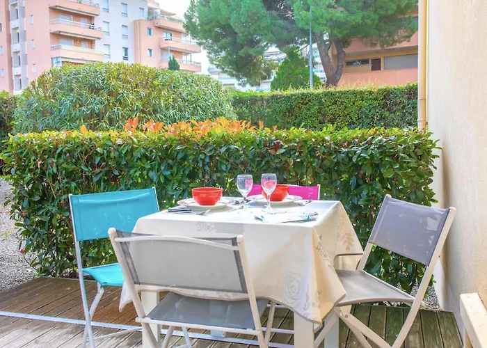 Charming T2 100 Meters From The * Fréjus